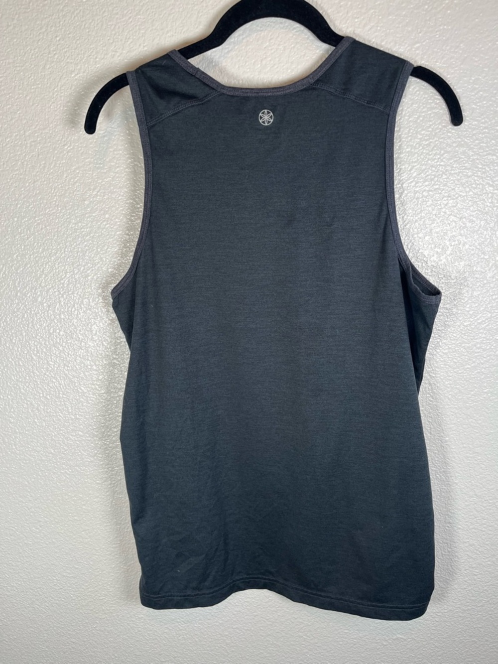 GAIAM Women's Charcoal Gray Athletic Tank - Sleeveless Scoop Neck SM - Picture 6 of 7